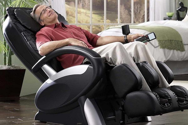Cách chọn ghế massage cho người cao tuổi, người già